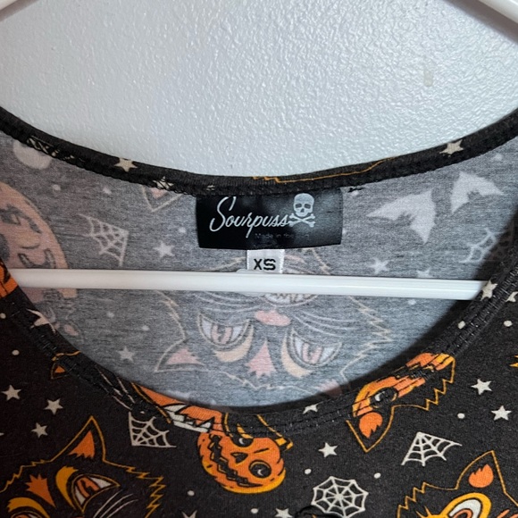 Sourpuss halloween crop top - Picture 4 of 4
